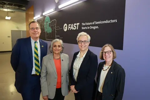 University presidents and Oregon governor
