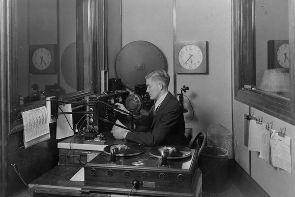 KOAC announcer 1929