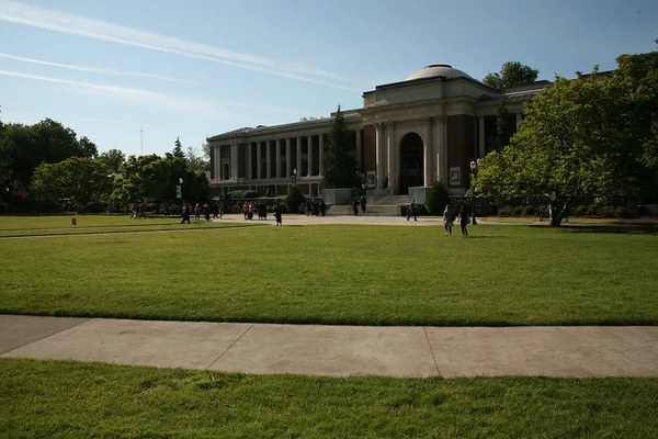 Generic sunny shot of the Memorial Union quad. 